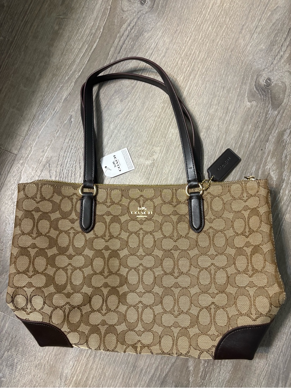 Coach Signature Canvas Tote Bag in Khaki/True Brown new with tag